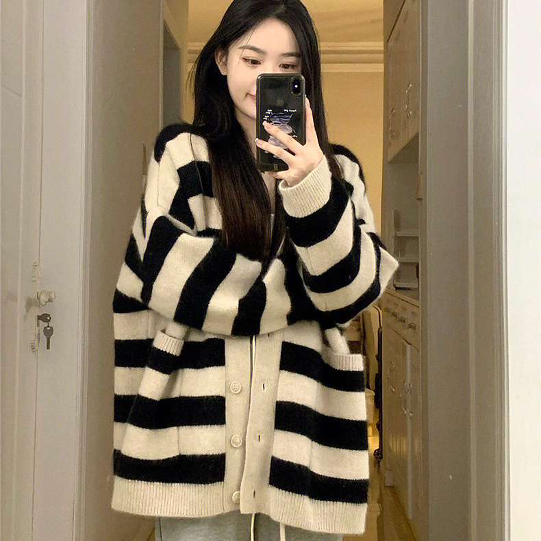 Cotton Velvet Black and White Striped Soft Knit Cardigan for Women, New Spring, Autumn, and Winter Style, Lazy Korean Style Loose Sweater Coat for Women