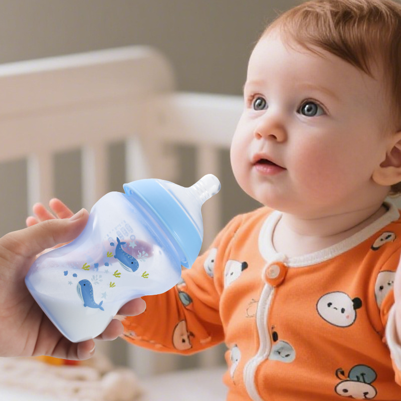 幼児や幼児が牛乳を飲むための国境を越えたホットセール哺乳瓶、非常に柔らかい母乳のような感触、新生児の疝痛防止および落下防止ハンドル乳首|undefined