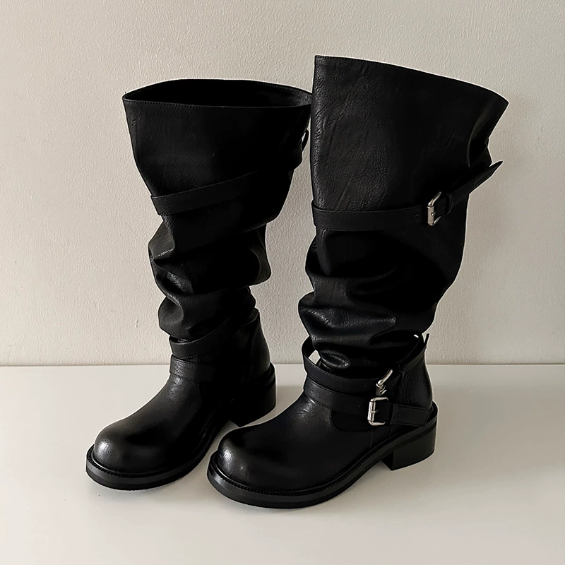 Leather retro demi-season high boots