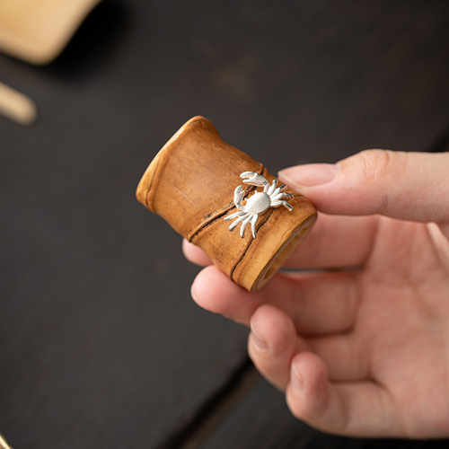 Luohan Bamboo root cover with pot cover, bamboo cover with teapot small cover, silver high-end tea table and tea pet ornaments