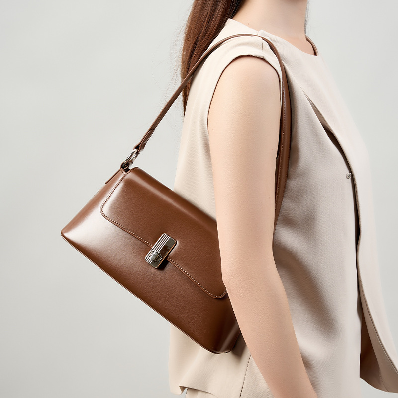 Red Crossbody Women's New Commuter Handbag Shoulder Bag French Style Niche Luxury Genuine Leather Underarm Bag - Thumbnail 2