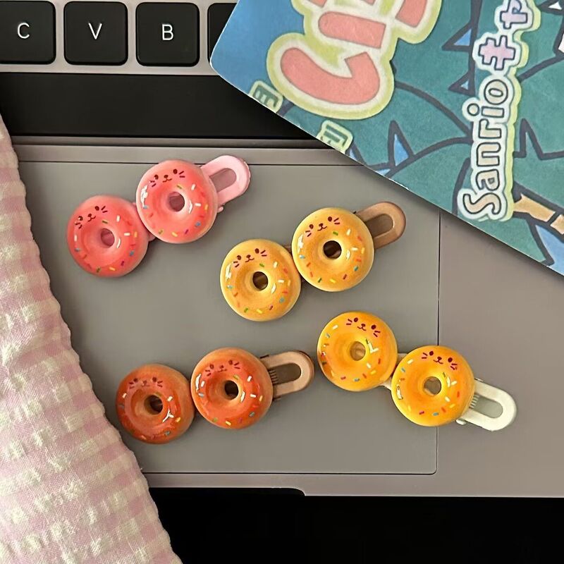 Coffee-Colored Cat Donut Hair Clip, Fun and Cute Girly Style Side Clip Hairpin Accessory, New Spring and Summer Hair Accessory Coffee-Colored Cat Donut Hair Clip, Fun and Cute Girly Style Side Clip Hairpin Accessory, New Spring and Summer Hair Accessory