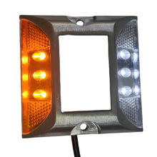 С�ķ�����˫�������Դ�������յ����ѹ12V����