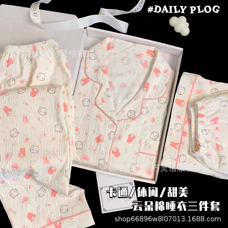 Red famosa nuevo pijama de mujer nubes de verano algodón pantalones cortos de manga corta pantalones largos de tres piezas de dibujos animados set de ropa para el hogar