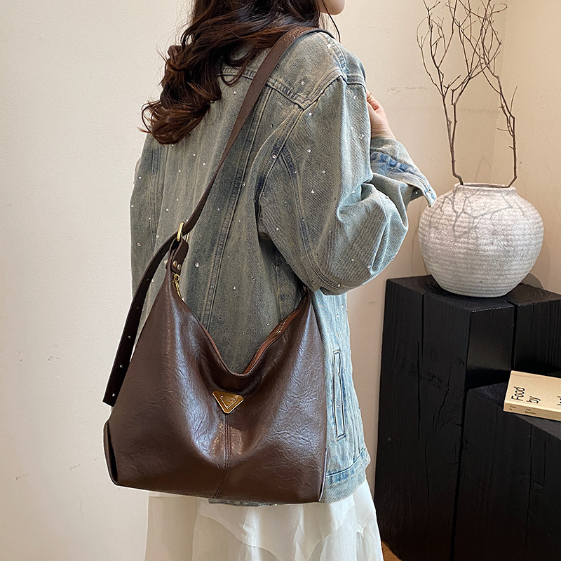 Bolso de gran capacidad, bolso de mujer 2024, nuevo estilo de moda de alta calidad, bolso de cuero suave, bolso de hombro, bolso de viaje al trabajo.