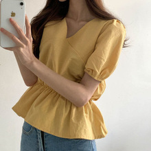 2024夏季新款时尚百搭设计韩国元气少女减龄V领收腰短款衬衫