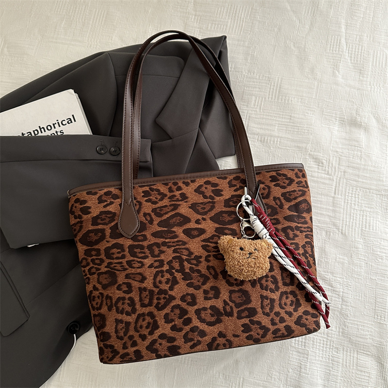 2024 nuevo otoño y invierno de gran capacidad de transporte de hombro relajado bolso de brazo retro moda leopardo bolso de mujer