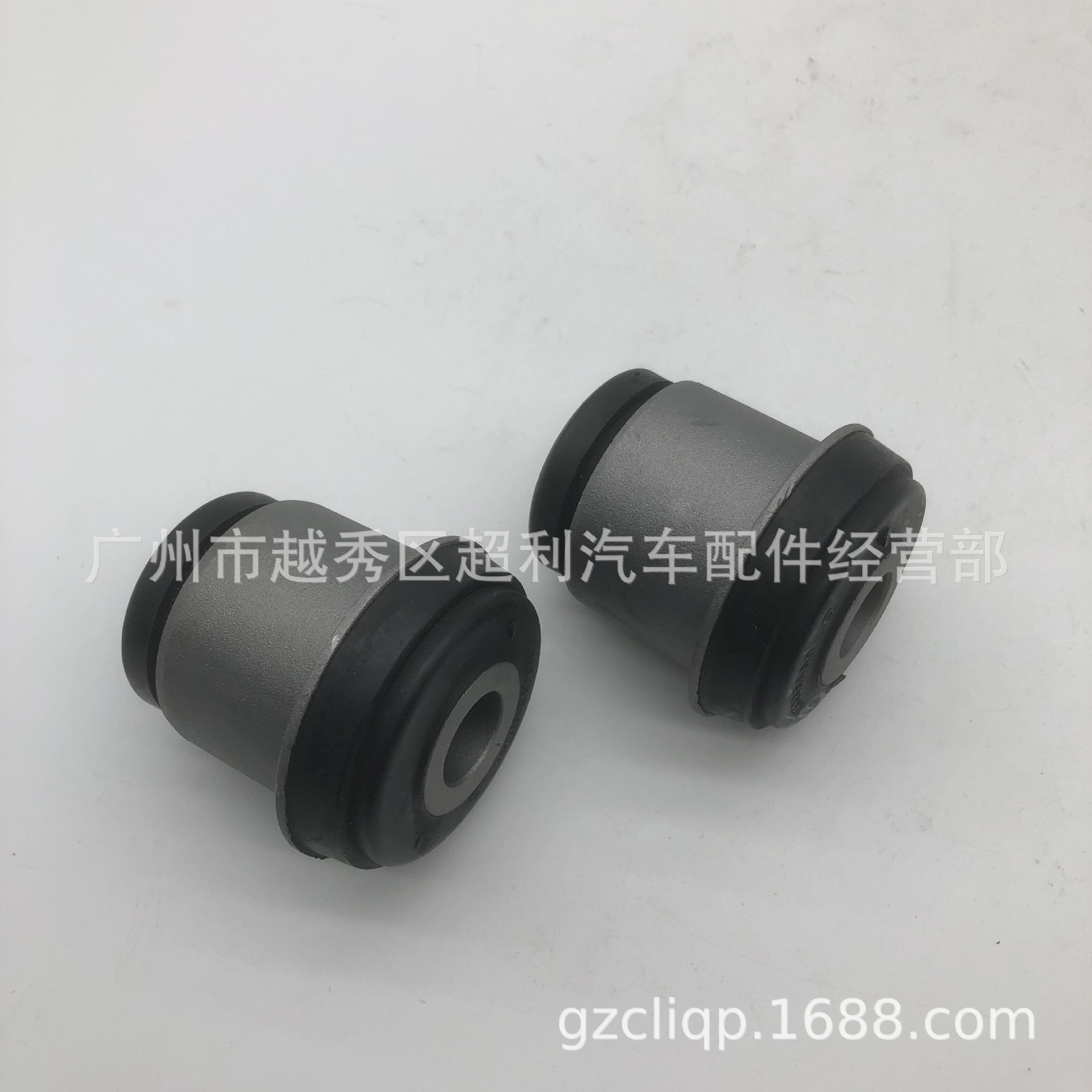 Applicable to MK335060 MK633970 Fuso CANTER Mitsubishi Bars Hanger Rubber Sleeve