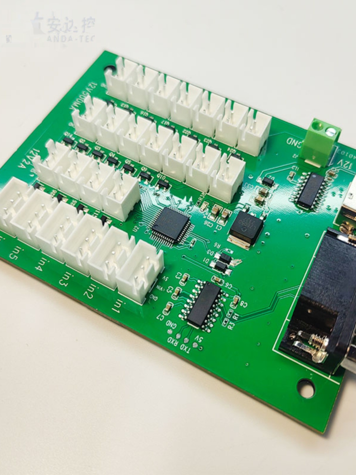 USB串口指令18路12V电源输出开关LED报警器灯条带继电器控制板