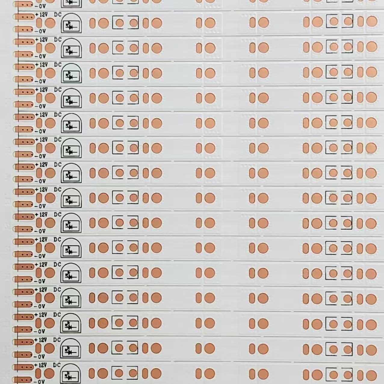 FPC柔性线路板2835 12V 44D/条 4D1R 0805 CE ROHS  470*5MM*49P