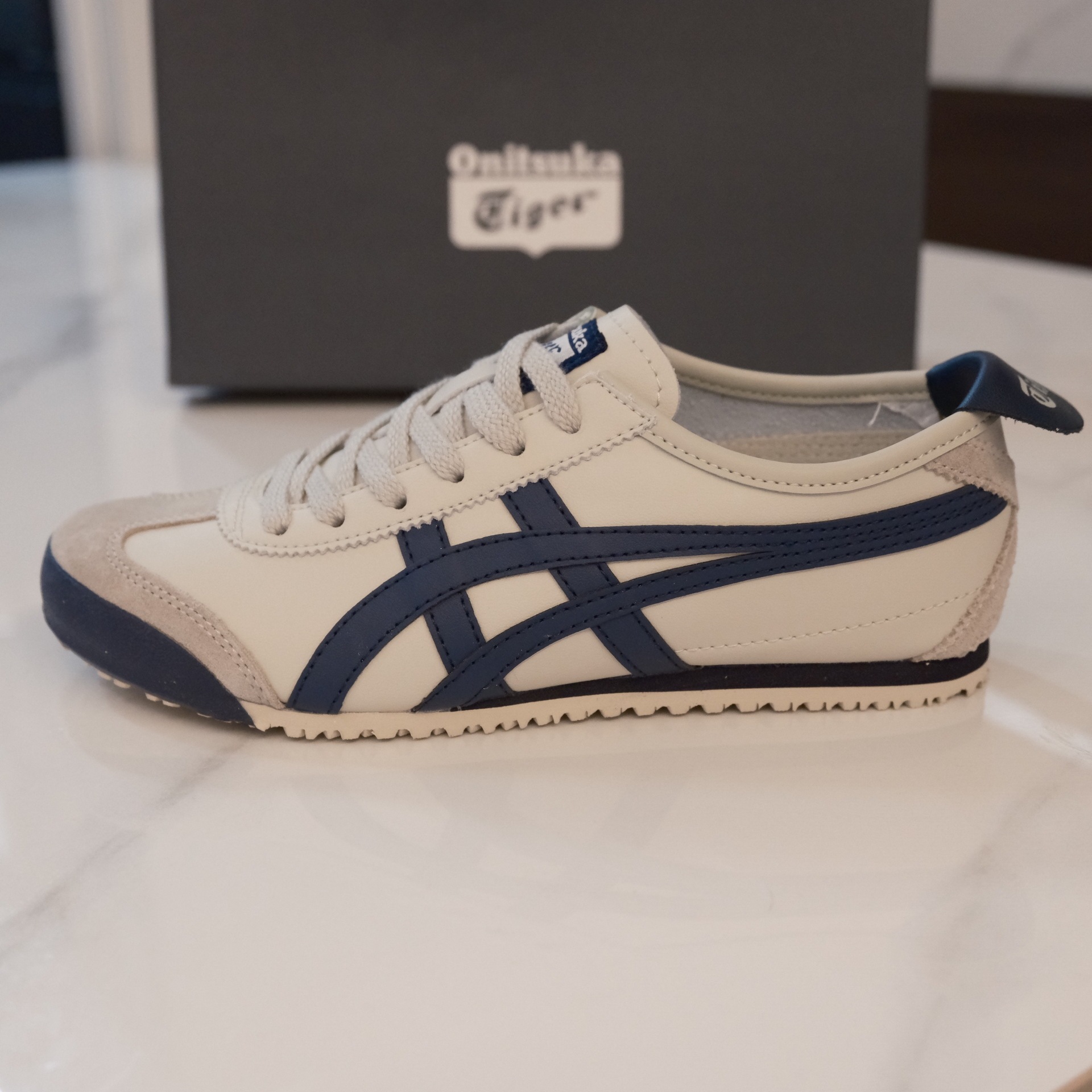 Onitsuka Tiger Women's Shoes, Onitsuka Tiger Men's Shoes, Arthur Casual Shoes, Mexico 66 German Training White Shoes