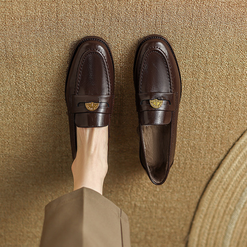 The final style of vintage polished cowhide loafers plus velvet  spring and summer British style genuine leather casual shoes small leather shoes