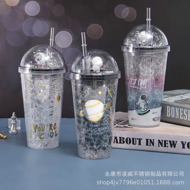 Taza de paja de plástico corazón femenino lindo taza de paja simple 450ml taza de bebida nueva historieta astronauta mujer S taza de agua