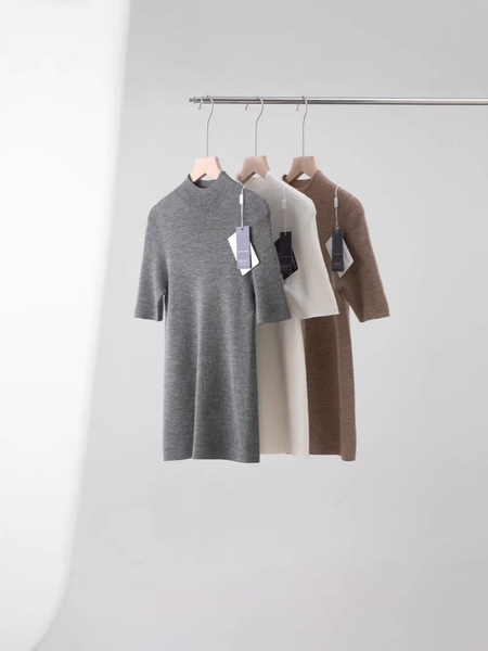 Woolen knitted body-friendly short sleeve T-shirt