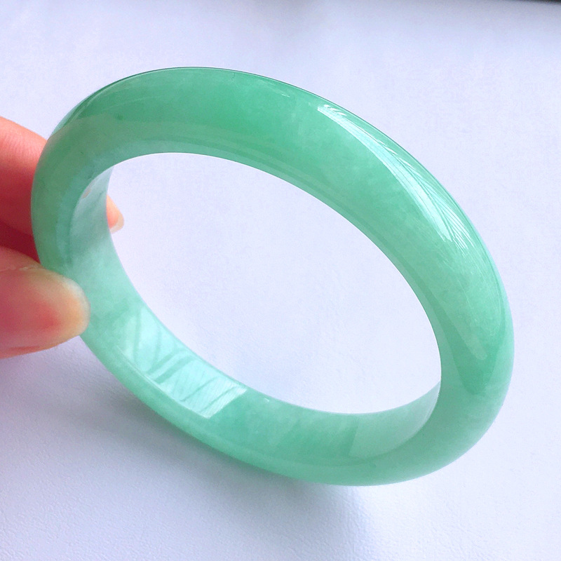 Természetes burmai A típusú jádeit karkötő jáde karperec_voghion.com