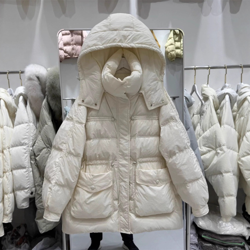 气质连帽收腰羽绒服女短款2025冬新款包扣加厚显瘦白鸭绒保暖外套|undefined
