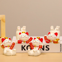 可爱招财猫摆件办公室桌面装饰创意新年礼物送同事礼品新款小摆件