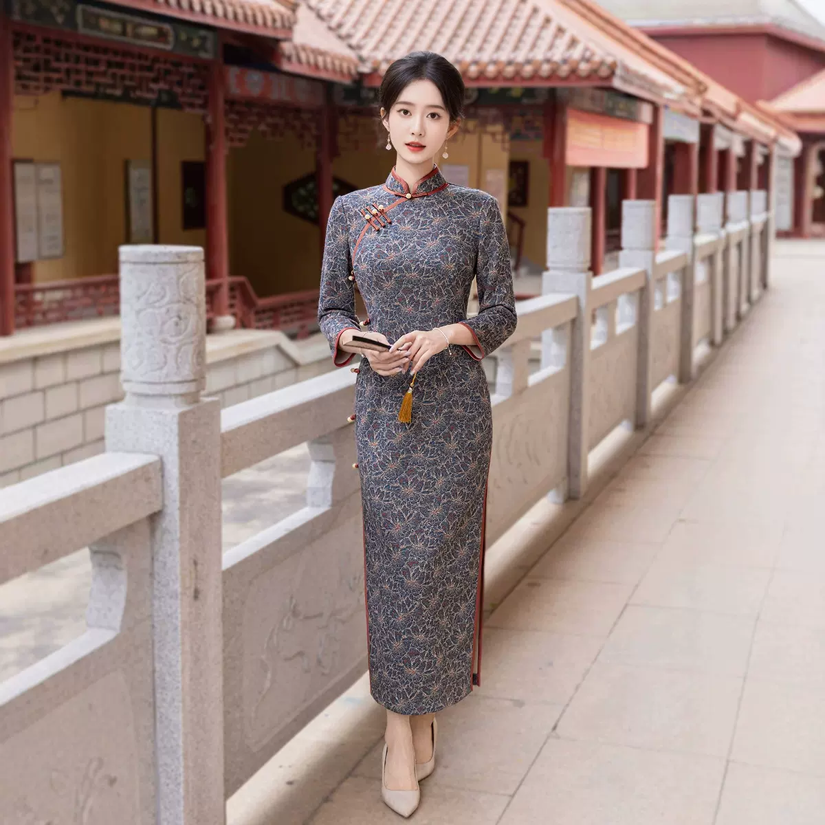 新中式国风旗袍2025秋冬新款曼丽绒长款九分袖宴会写真旗袍连衣裙