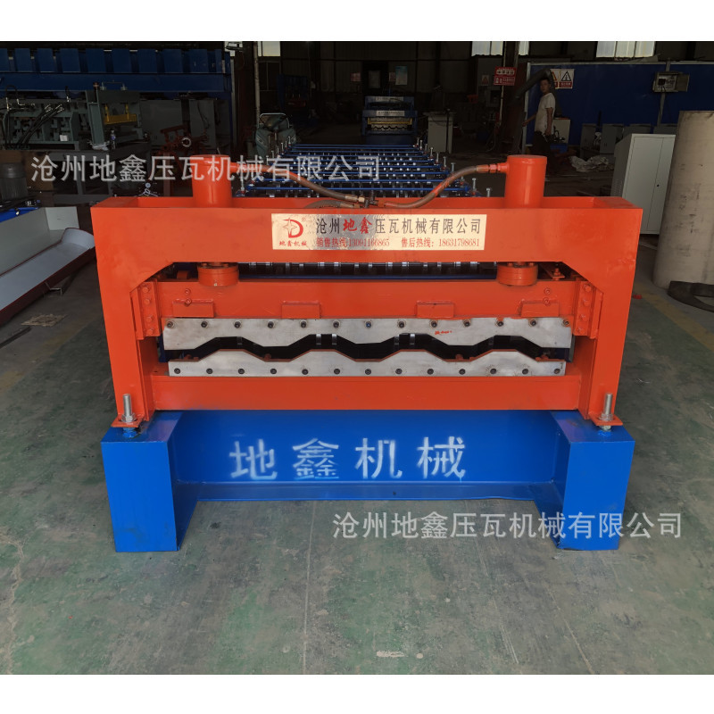 沧州地鑫压瓦机集装箱设备 快拼厢房压瓦机 1180集装箱侧板机