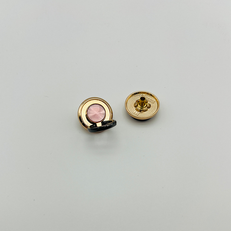 金属纽扣776767490.jpg