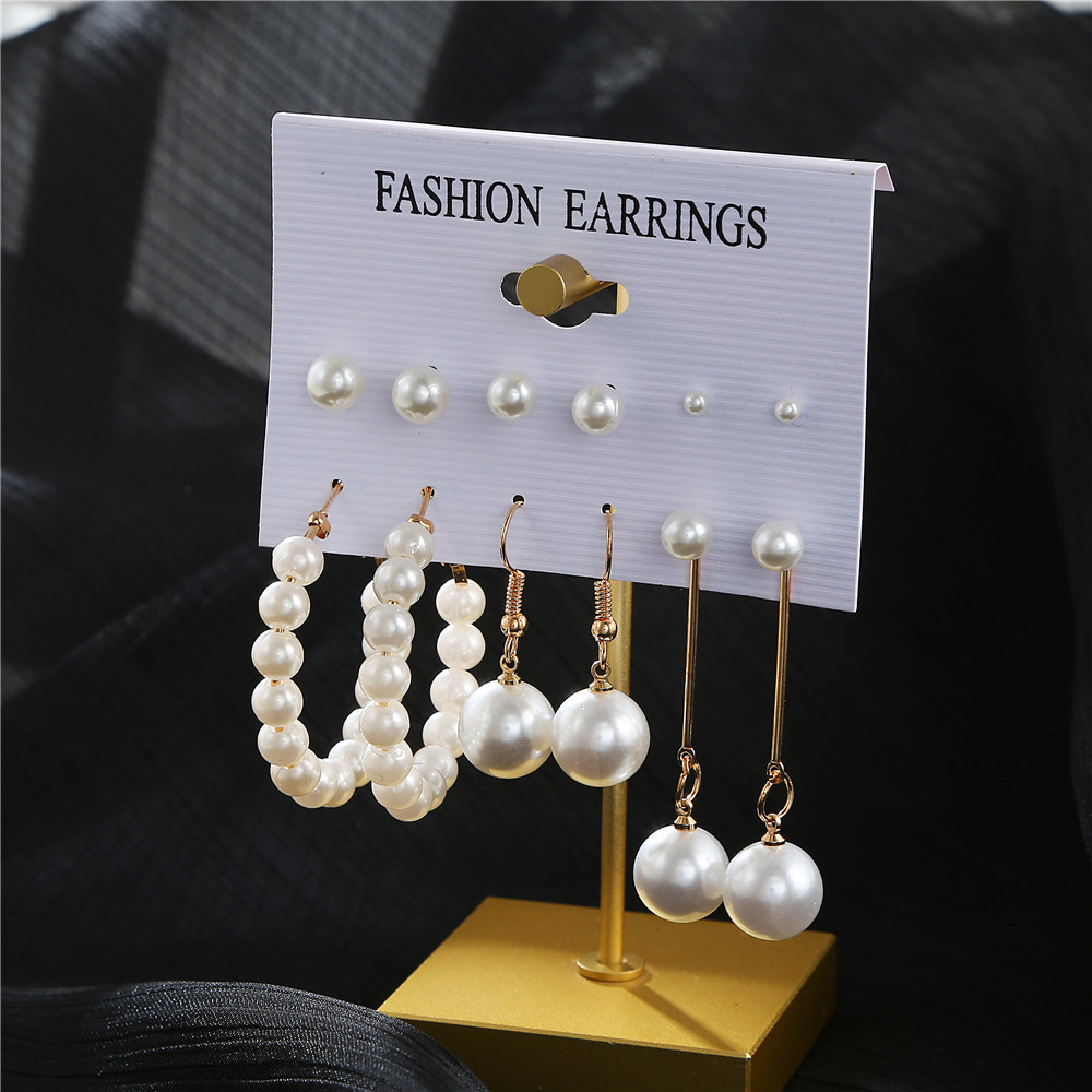 Retro Personality Exaggerated Pearl Earrings Female Korean Geometric Pearl Earring Set Wholesale display picture 7