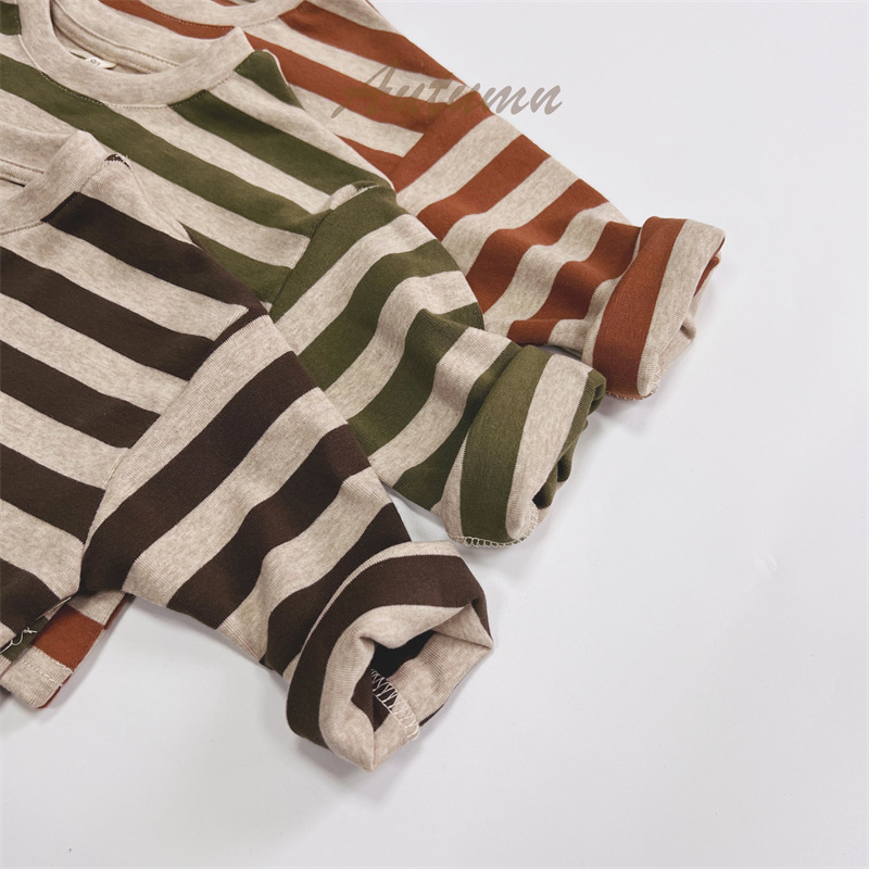 Otoño 2024 niños de manga larga Camiseta de los niños de Corea del Sur rayas retro cuello redondo camisa de fondo suelto para niños y niñas