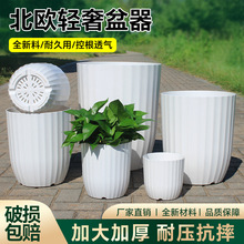 ���Դ�̖���ú��s���ϻ���ߙn�����B���҃ȴ�ڏ��͏d�p���Q�y��