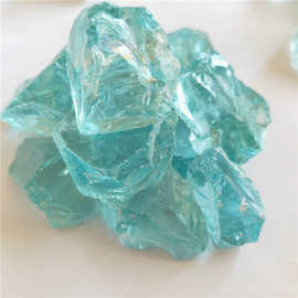 现货彩色玻璃块 石笼灯造景用彩色玻璃石 宝石蓝深绿色玻璃块