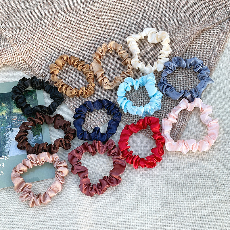 Simple Fashion Mulberry Silk Hair Scrunchies display picture 2