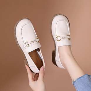 Round Toe Genuine Leather Loafers Spring and Autumn 2023 Women's Chunky Heel All-match Large Size Leather Shoes Casual British Style Women's Shoes