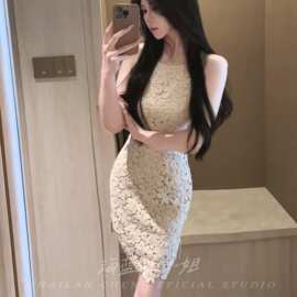LC801法式轻熟风镂空蕾丝连衣裙女春季打底修身显瘦气质高级感包