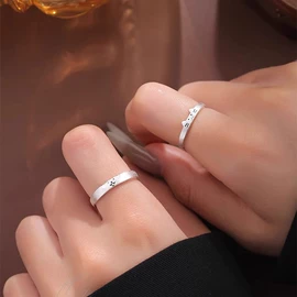 项链;手链;耳钉