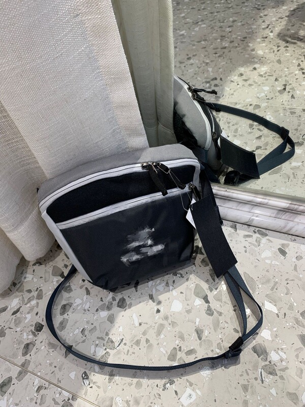 鸡骨架maint 2L男女情侣休闲户外运动鸟单肩斜挎包腰包小包胸包女|undefined