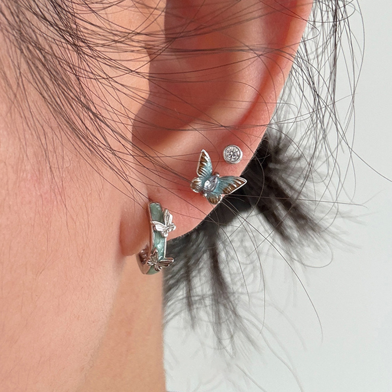 Green small sophisticated cute elegant fashionable trend earrings