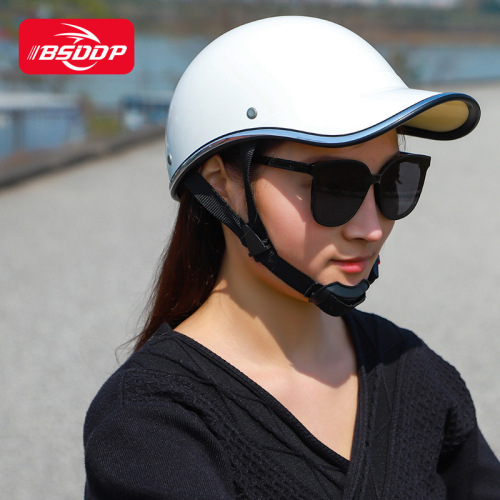 Manufacturer wholesale motorcycle helmets, cycling caps, men's and women's electric bike battery bike helmets, winter half helmets, adult baseball caps