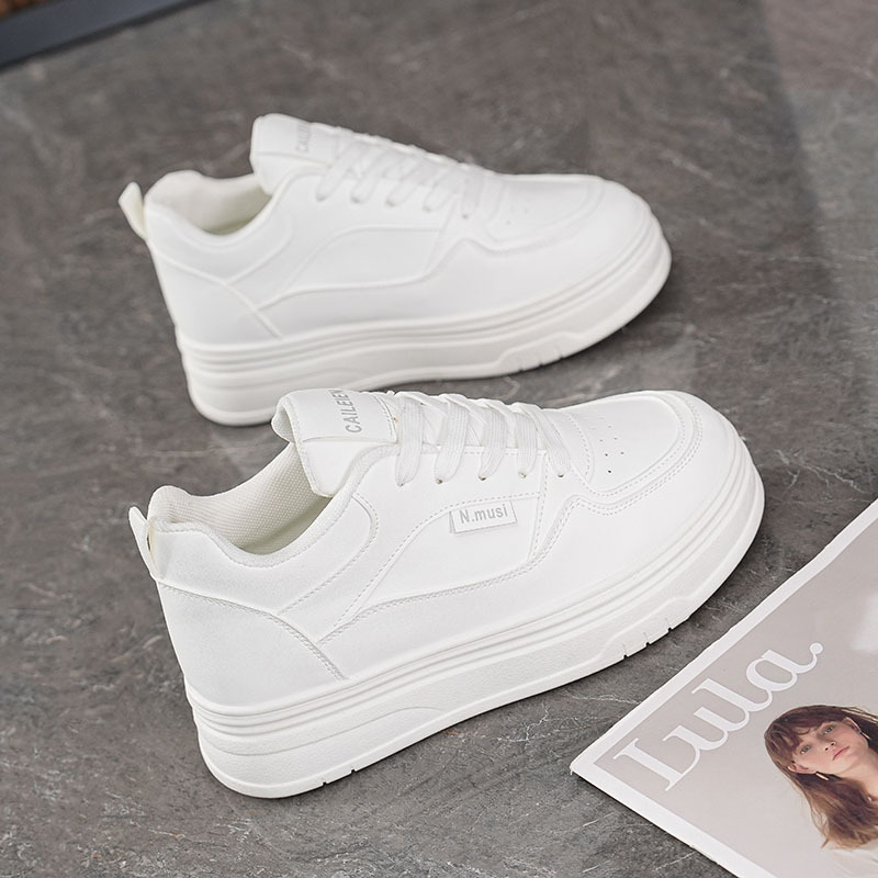 Muffin zapatos deportivos de altura de base gruesa, zapatos de skate casuales para mujeres, 2025 otoño nuevos zapatos blancos de tendencia universal, zapatos de papá