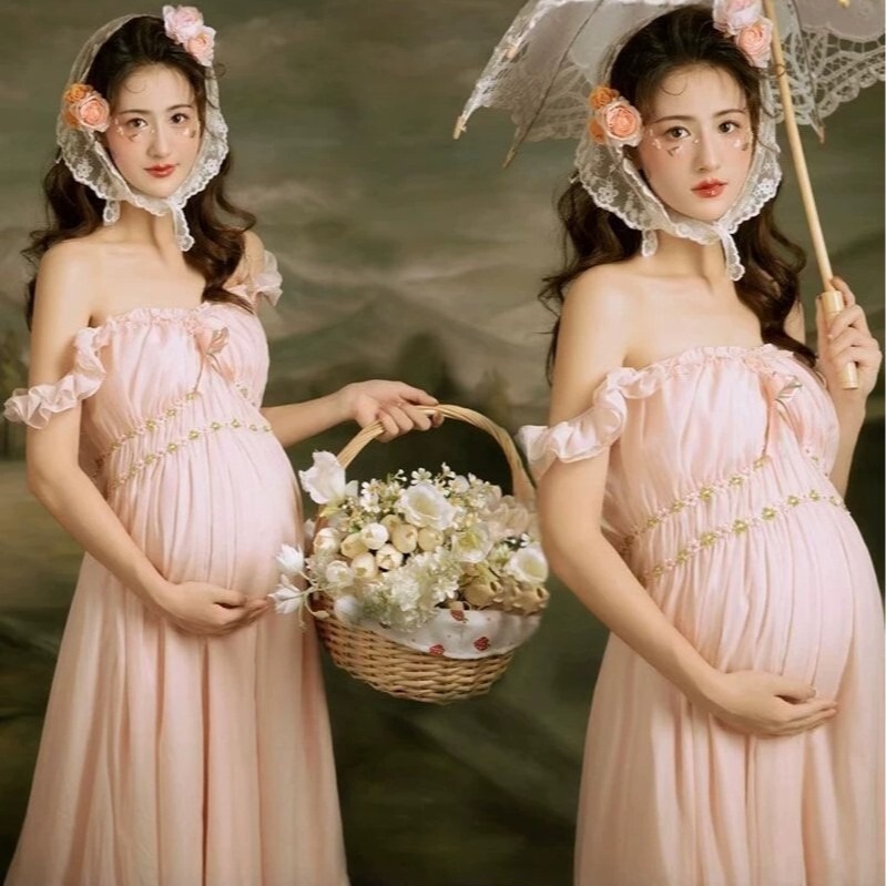 Photo Studio's New Maternity Personal Art Photo Shoot Dress, Vintage Portrait Photography Long Dress for Pregnant Mothers Photo Studio's New Maternity Personal Art Photo Shoot Dress, Vintage Portrait Photography Long Dress for Pregnant Mothers