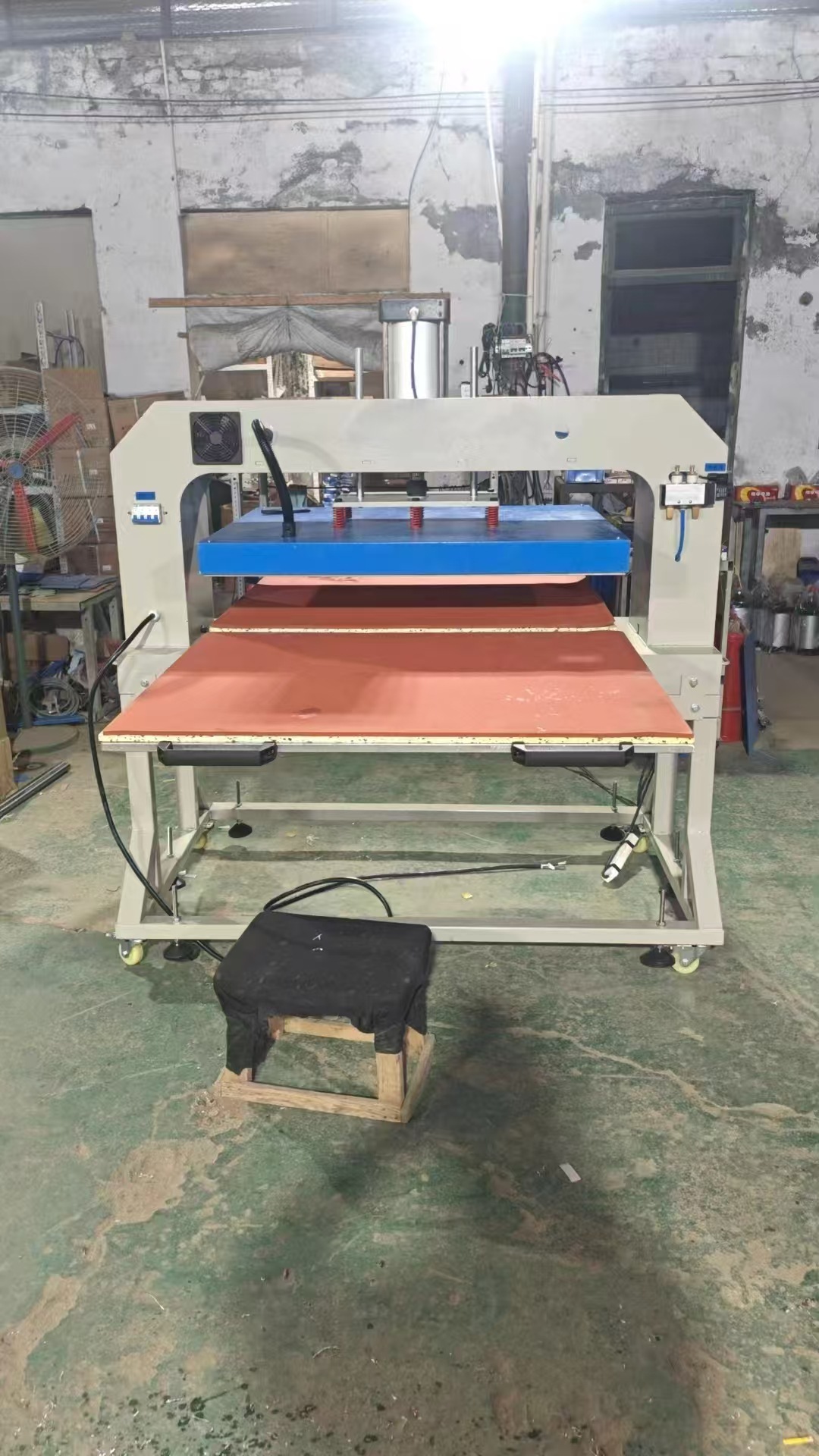 3eecbe35-7a90-4789-b571-c4606c