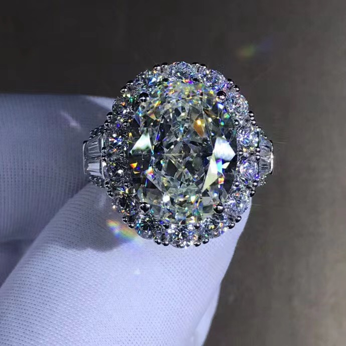 Plata de ley galvanizado de cinco capas de espesor con incrustaciones de platino importado Diamante de alto carbono 10 quilates gran paloma huevo corte Rosa G anillo de color