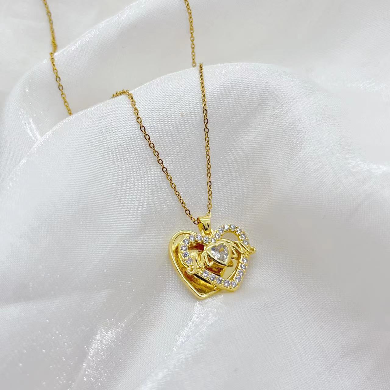 Titanium Steel Copper Elegant Simple Style Heart Shape Plating Pendant Necklace display picture 2