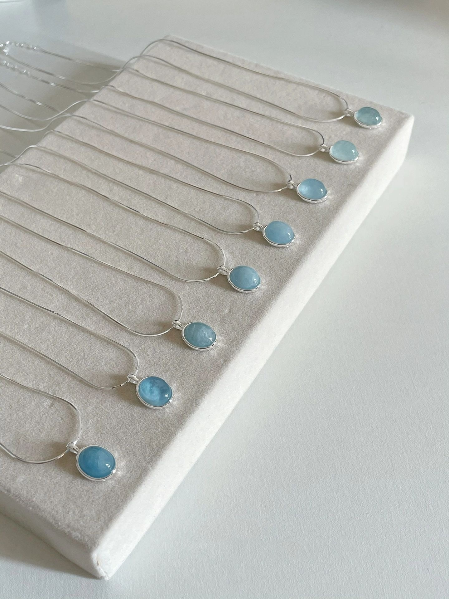 Collier avec pendentif en topaze naturelle française et cristal bleu de mer pour femme, chaîne en argent pur en os de serpent_voghion.com