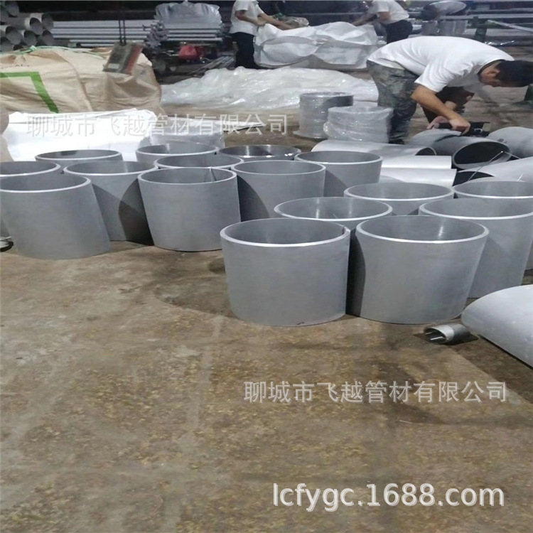 山东304不锈钢管  冷轧光亮不锈钢管  薄壁不锈钢管 现货批发零售