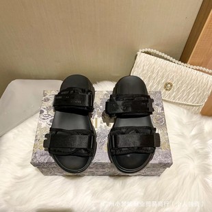 2024D Home New Cyber Celebrous Embroidered Letter Platform Thick Bottom Sandals and Slippers Summer Velcro Elevated Outer Wear Women's Shoes