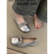 啄木鸟牛皮版真皮法式银色平底内增高浅口芭蕾单鞋女百搭玛丽珍小