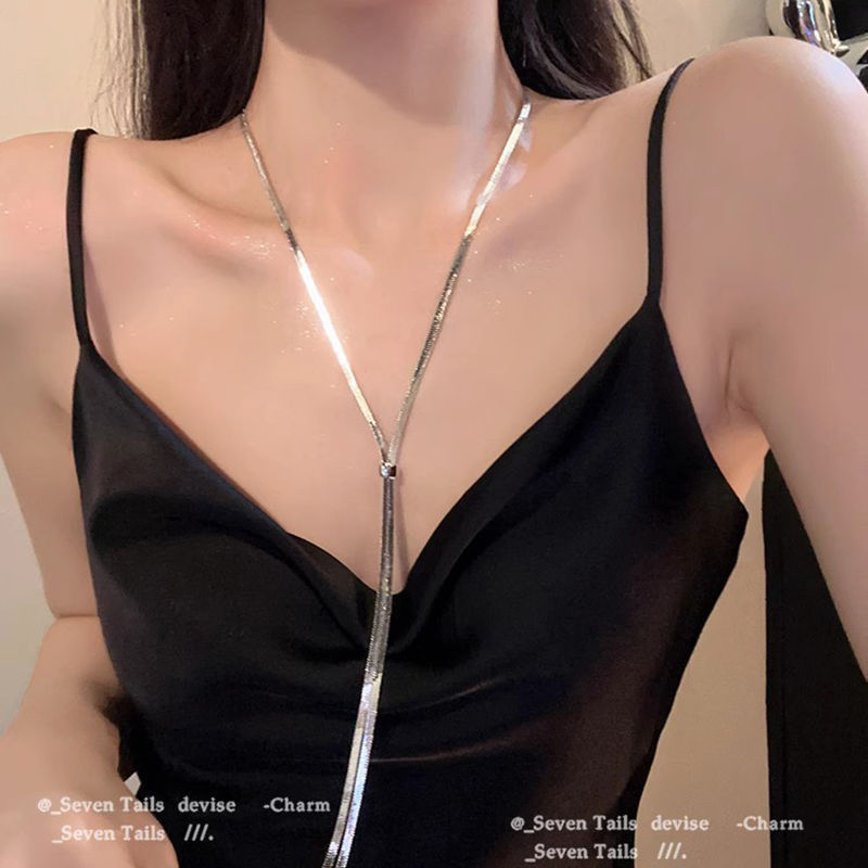2024年ステンレスのロングネックレスの女性の小衆の軽豪華なデザイン感蛇の骨のチェーンは簡単で百合首のチェーンGです。|undefined