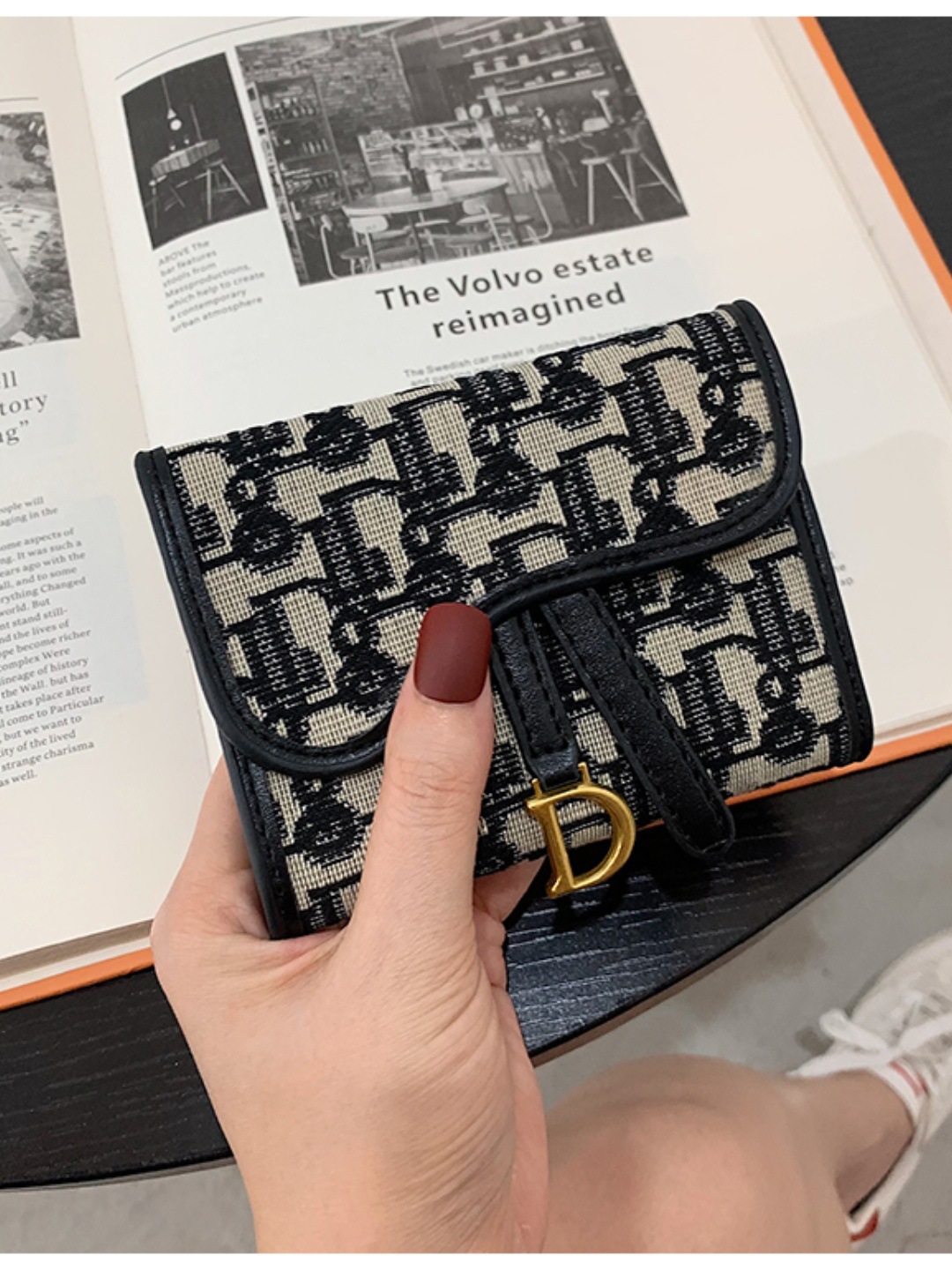 Cartera de lona corta para mujer, retro de gran capacidad, posición de múltiples tarjetas, todo fósforo, plegable larga para mujer, billetera de estilo explosivo transfronterizo de tres pliegues