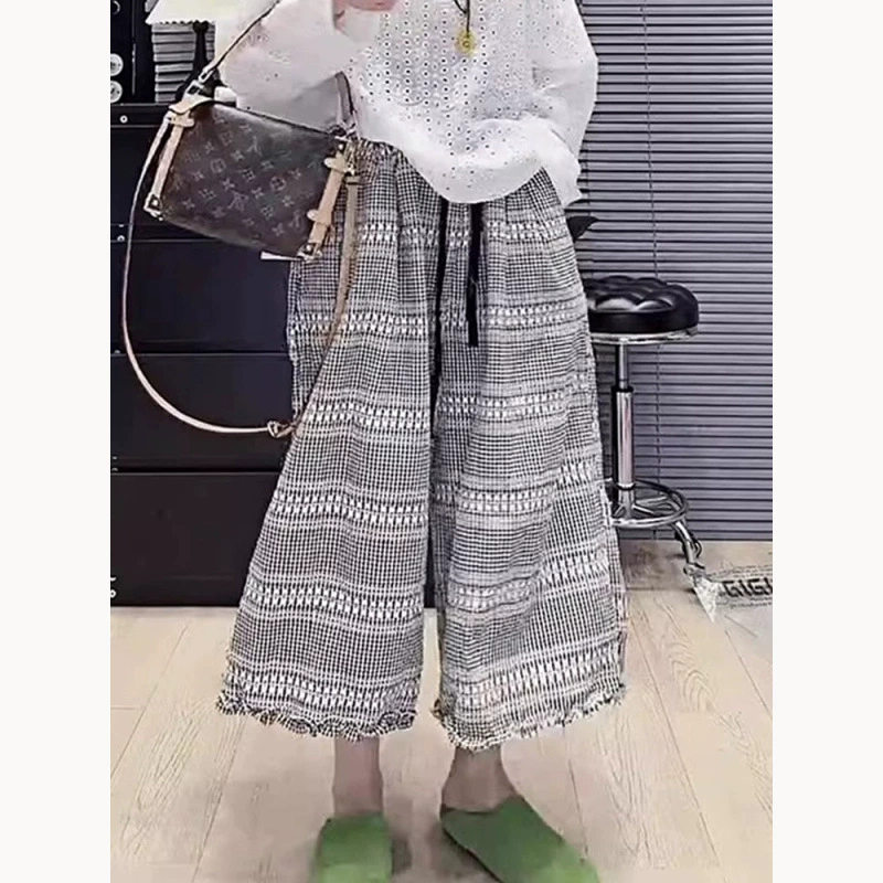 Молодежные клетчатые широкие брюки с рюшами в японском стиле для женщин, новые свободные укороченные повседневные укороченные брюки для похудения, лето 2025 года.