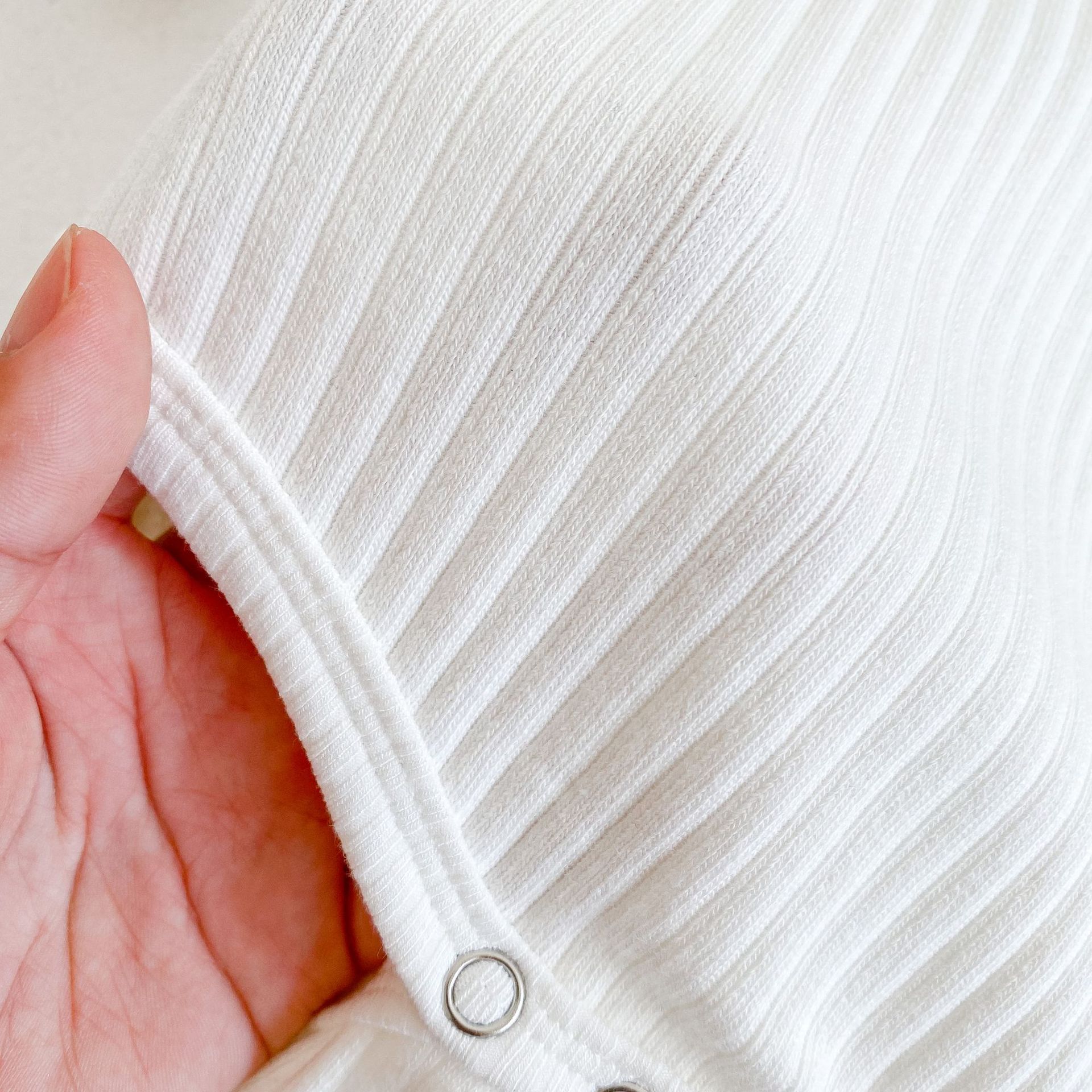 Ins2024 Spring and Autumn New Girl Baby Lotus Leaf Collar Bottom Ha Yi jumpsuit Crawler Thick Style_voghion.com