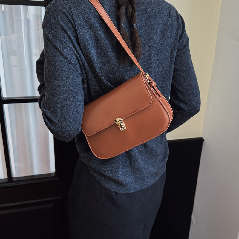 2025 nuevo retro simple bolso de color sólido bolso de hombro de textura de mujer coreana bolso de moda brazo bolso de personalidad