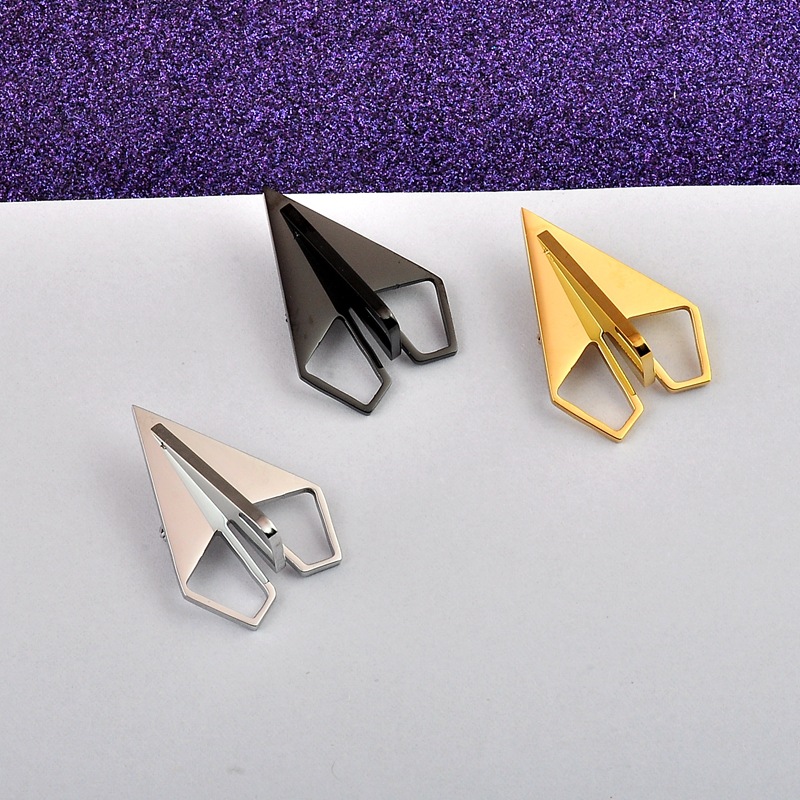 Simple Style Paper Airplane Stainless Steel Plating Unisex Brooches display picture 10